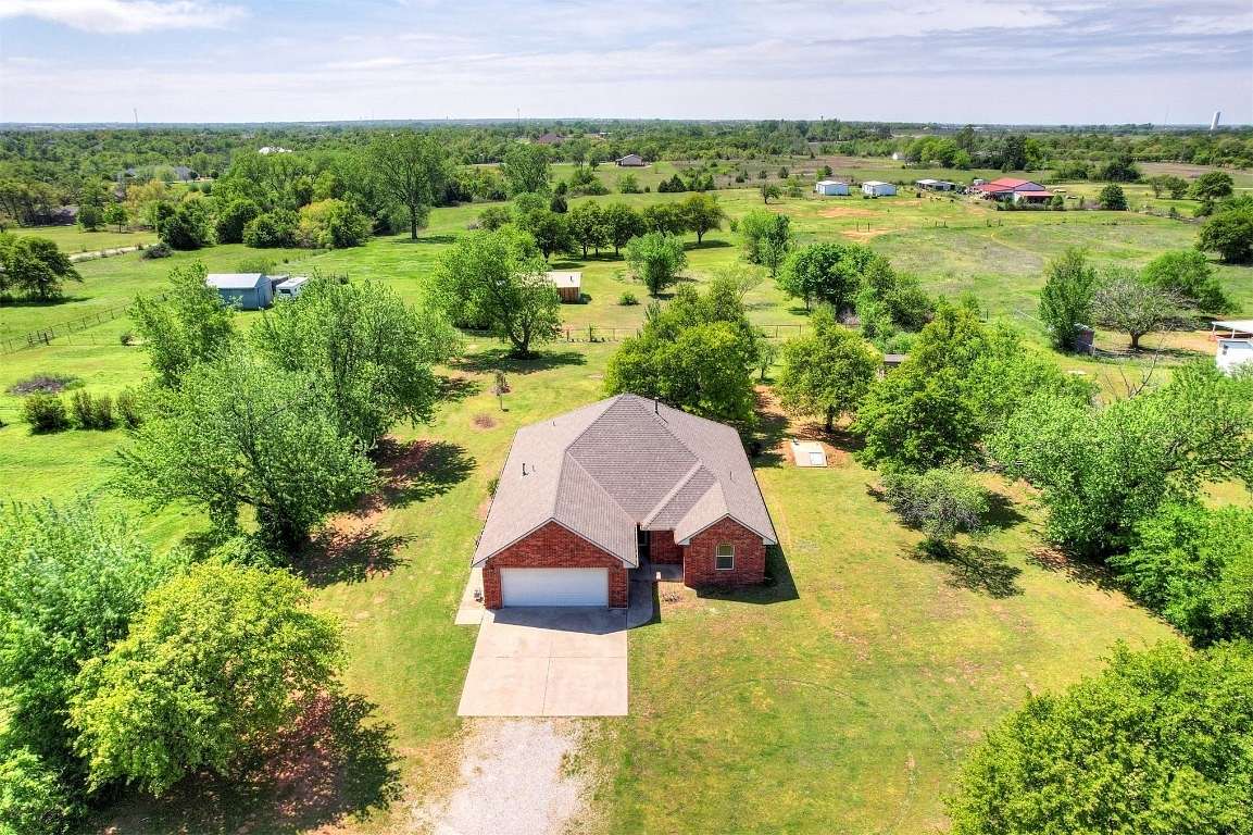 3.4 Acres of Residential Land with Home for Sale in Blanchard, Oklahoma