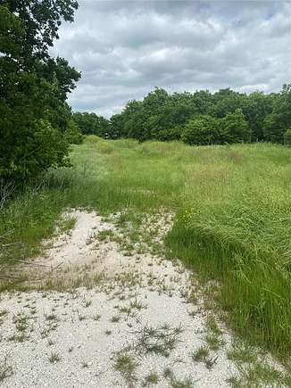 25.5 Acres of Land for Sale in Grandview, Texas