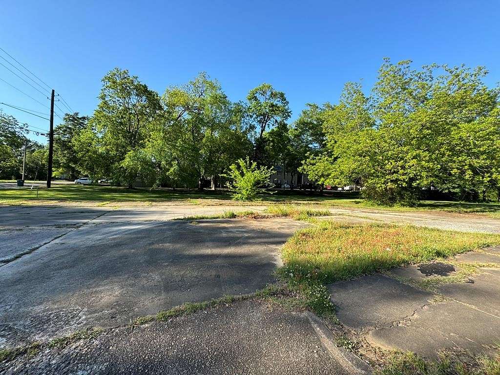 0.38 Acres of Residential Land for Sale in Milledgeville, Georgia