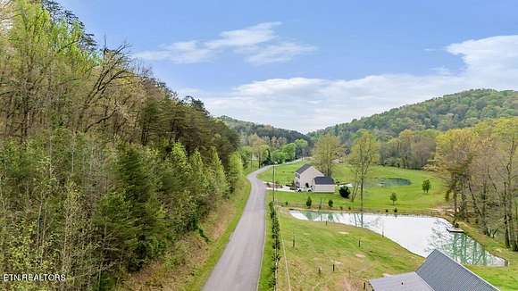 8.79 Acres of Residential Land for Sale in Heiskell, Tennessee