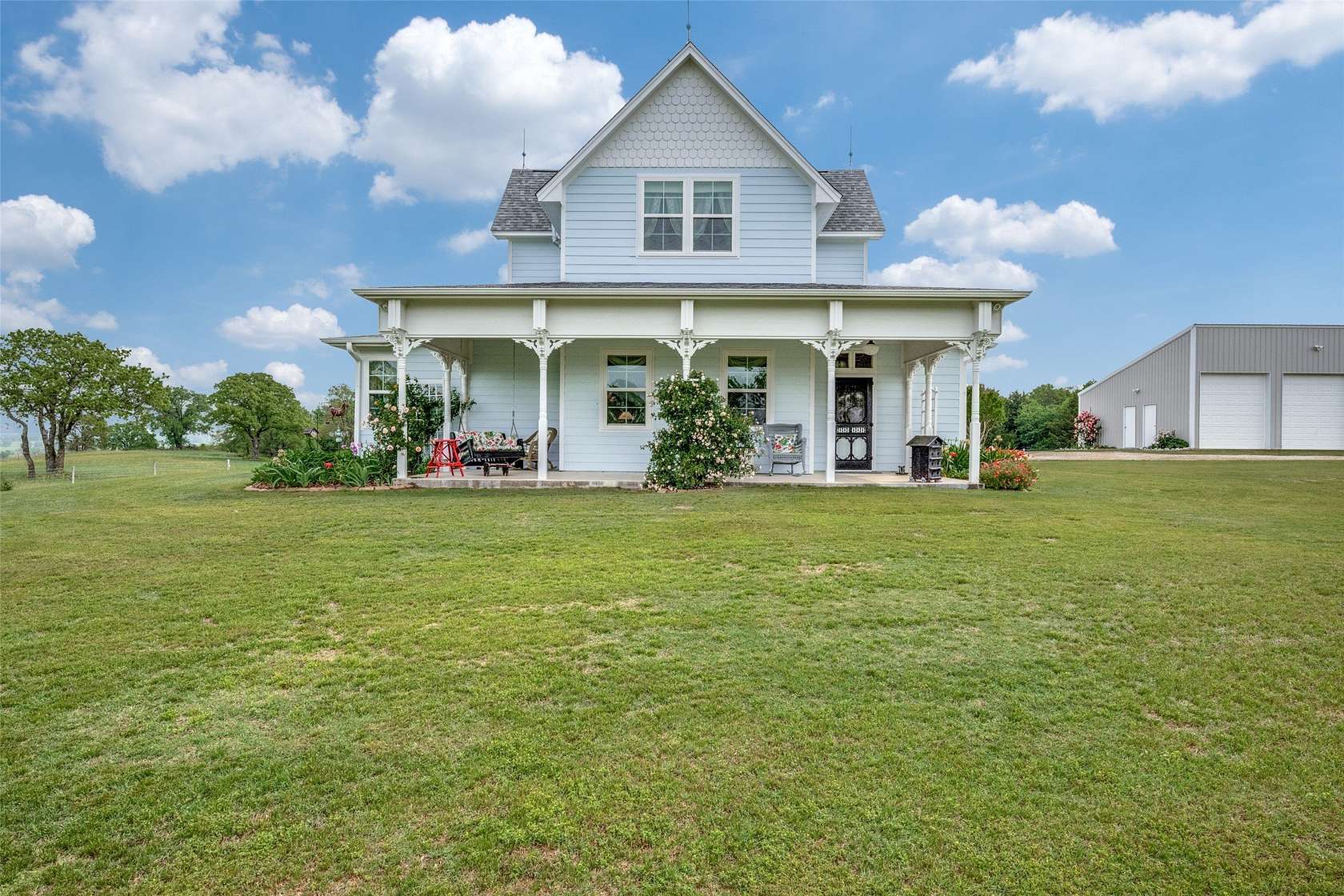 23 Acres of Agricultural Land with Home for Sale in Alvord, Texas