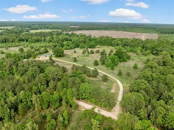 85.6 Acres of Recreational Land & Farm for Sale in Bagwell, Texas