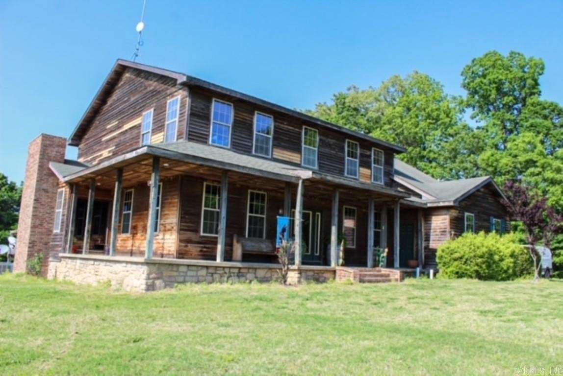 5 Acres of Residential Land with Home for Sale in Jonesboro, Arkansas