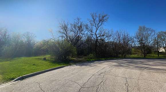 1 Acre of Residential Land for Sale in Crystal Lake, Illinois
