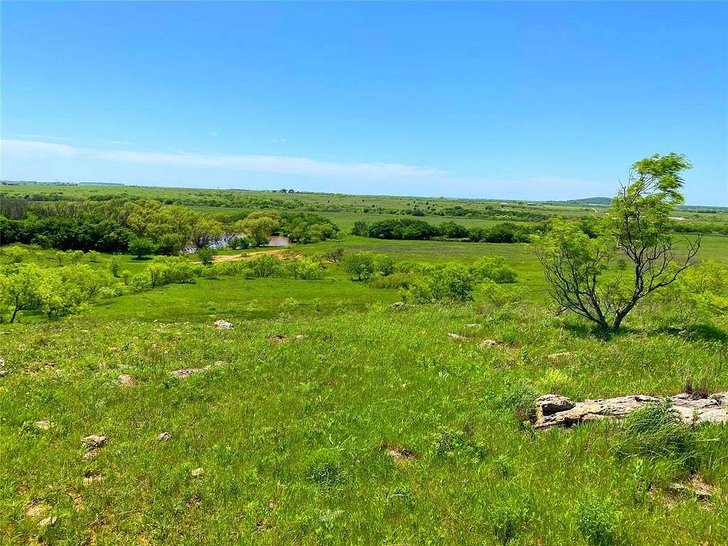 275 Acres of Recreational Land & Farm for Sale in Bowie, Texas