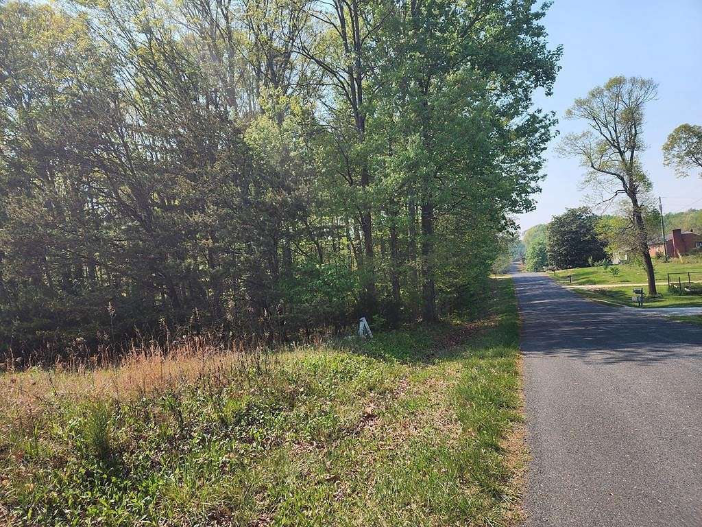 1.2 Acres of Land for Sale in Appomattox, Virginia