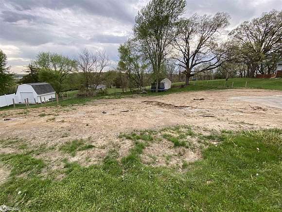 0.33 Acres of Residential Land for Sale in Fort Madison, Iowa