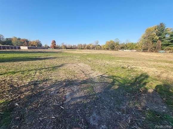 10.1 Acres of Commercial Land for Sale in Romulus, Michigan