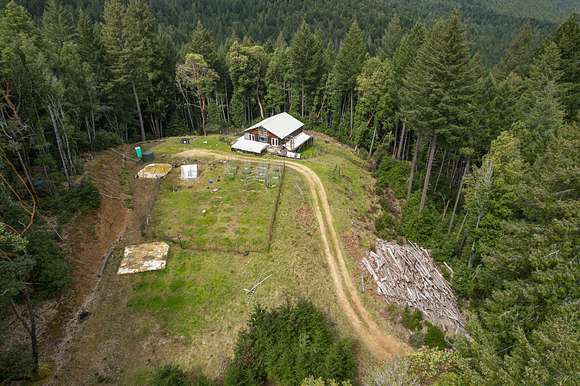 40 Acres of Land for Sale in Whitethorn, California