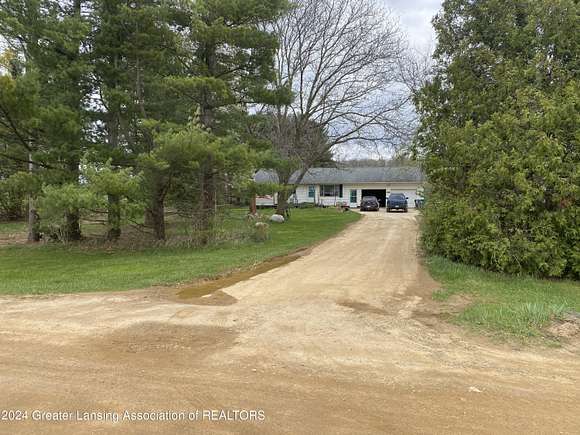 3.8 Acres of Residential Land with Home for Sale in Eaton Rapids, Michigan