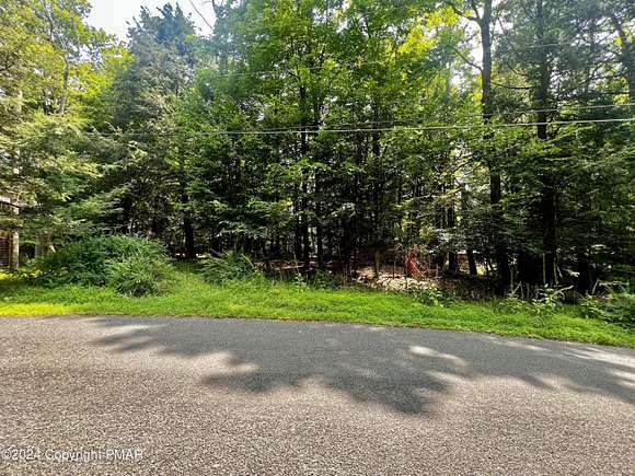 0.14 Acres of Residential Land for Sale in Lake Ariel, Pennsylvania