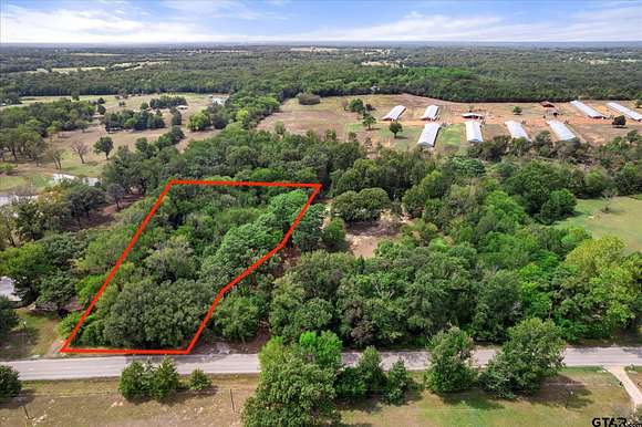 1.9 Acres of Residential Land for Sale in Mount Pleasant, Texas