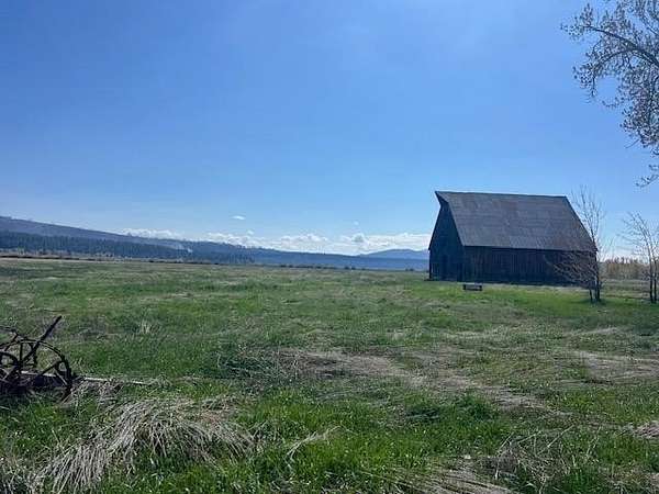 0.25 Acres of Residential Land for Sale in Chester, California