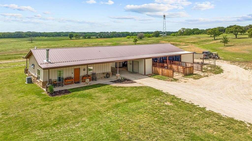 82.312 Acres of Agricultural Land with Home for Sale in Dublin, Texas