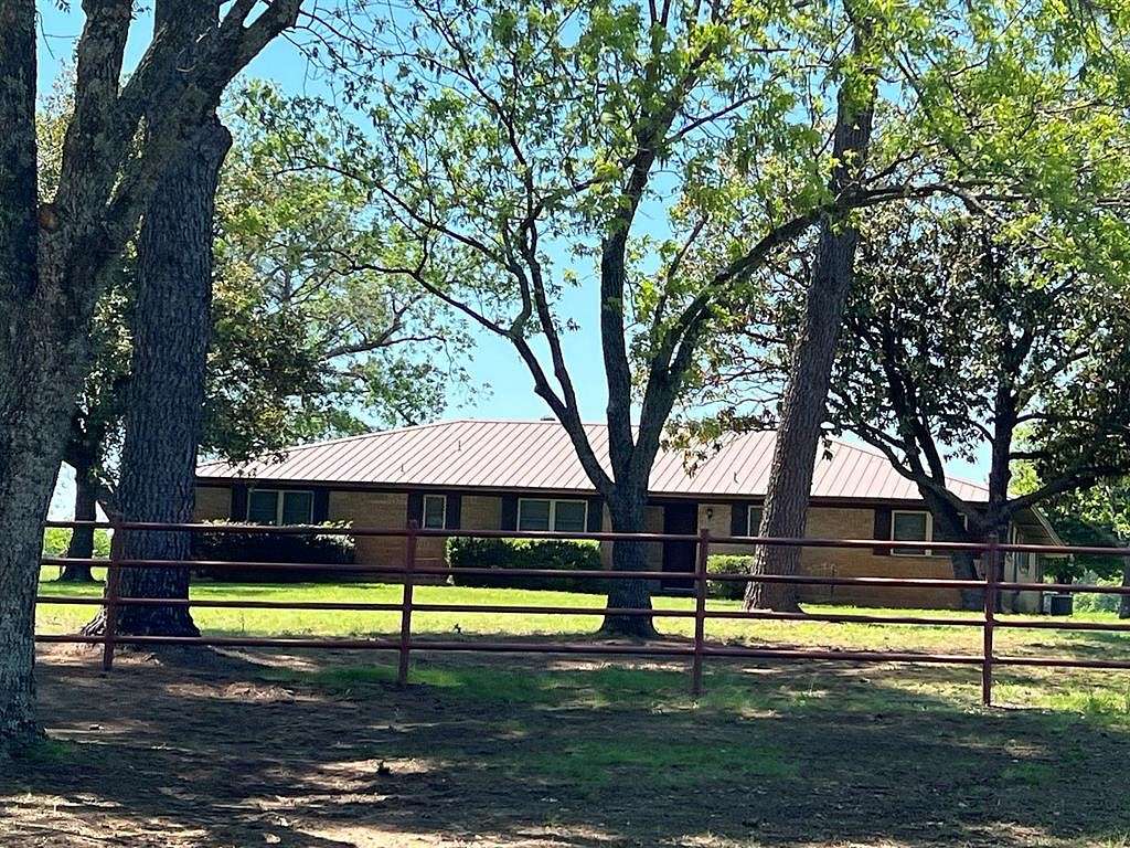 3 Acres of Residential Land with Home for Sale in Sadler, Texas