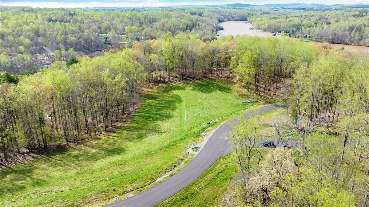 1.24 Acres of Residential Land for Sale in Wirtz, Virginia