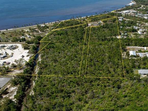 16.69 Acres of Mixed-Use Land for Sale in Port St. Joe, Florida