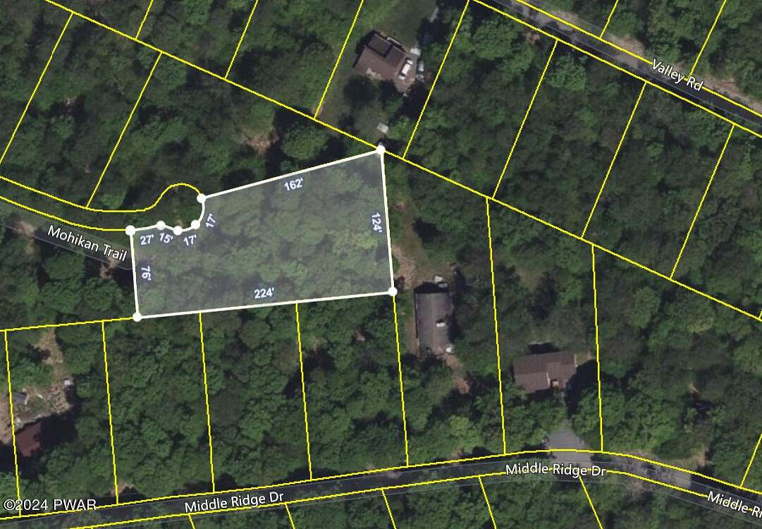 0.42 Acres of Residential Land for Sale in Gouldsboro, Pennsylvania