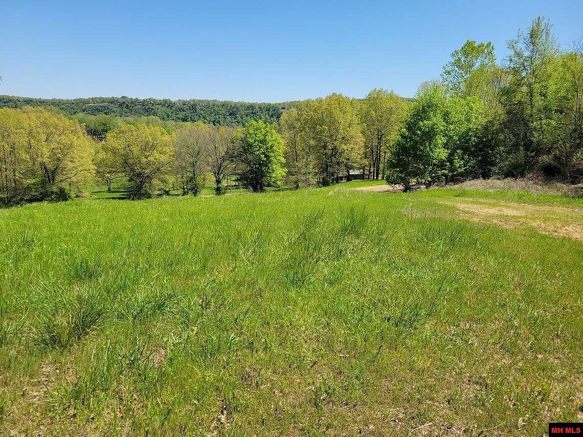 3 Acres of Land for Sale in Flippin, Arkansas