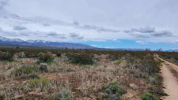 2.55 Acres of Land for Sale in Palmdale, California