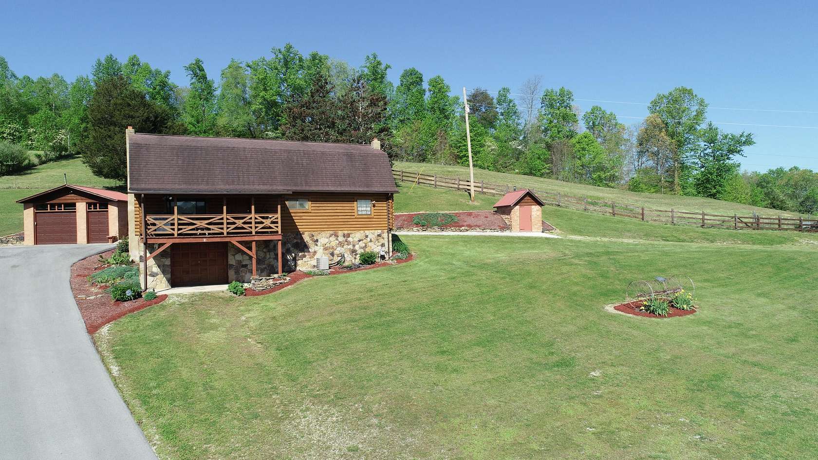 8 Acres of Residential Land with Home for Sale in Corbin, Kentucky