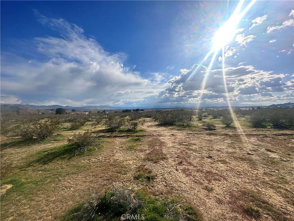 2 Acres of Land for Sale in Apple Valley, California