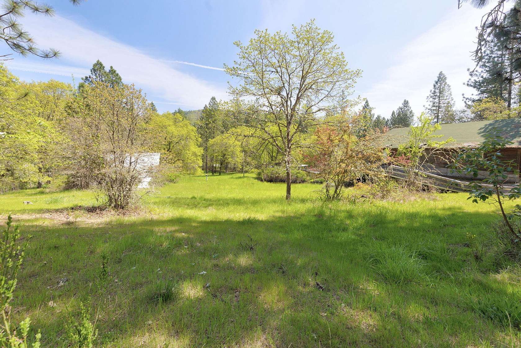 10.5 Acres of Land for Sale in Grants Pass, Oregon