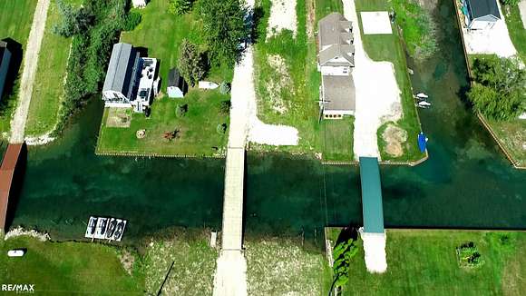 1.2 Acres of Residential Land for Sale in Harsens Island, Michigan