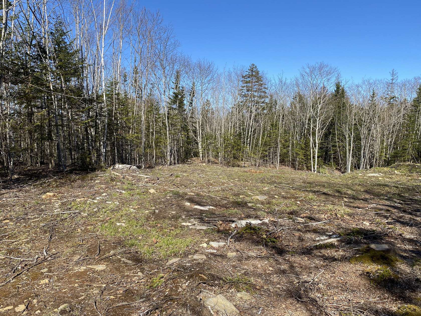 2 Acres of Residential Land for Sale in Bristol, Maine