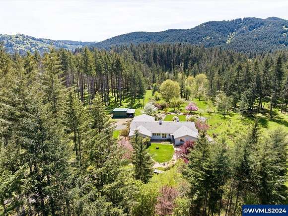 20 Acres of Land with Home for Sale in Monmouth, Oregon