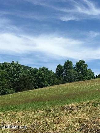 1.4 Acres of Residential Land for Sale in Jacksboro, Tennessee