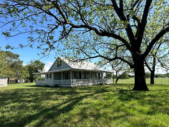 16.789 Acres of Recreational Land for Sale in Lexington, Texas