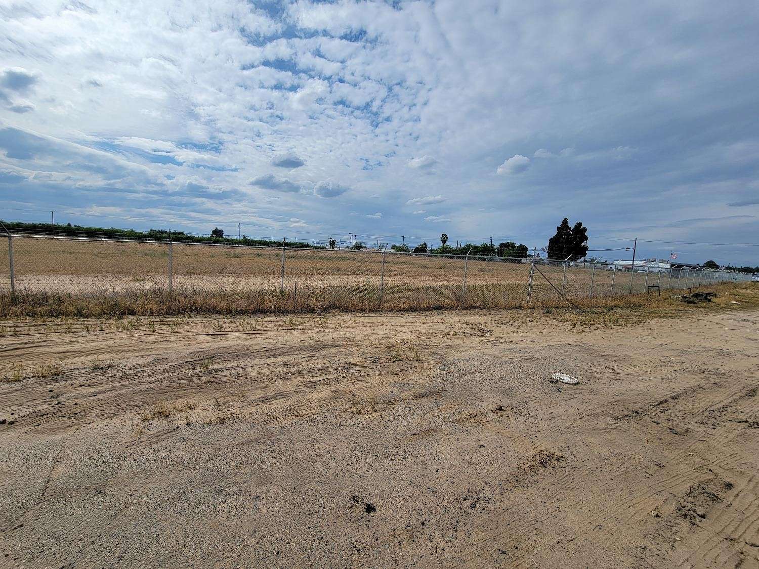 5.7 Acres of Commercial Land for Sale in Fresno, California
