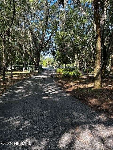 2.53 Acres of Residential Land with Home for Sale in Umatilla, Florida