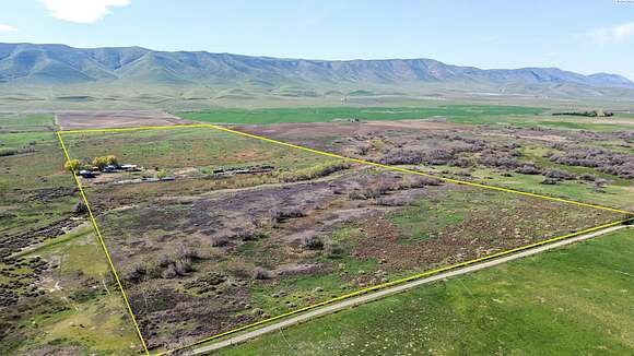 120 Acres of Agricultural Land for Sale in White Swan, Washington