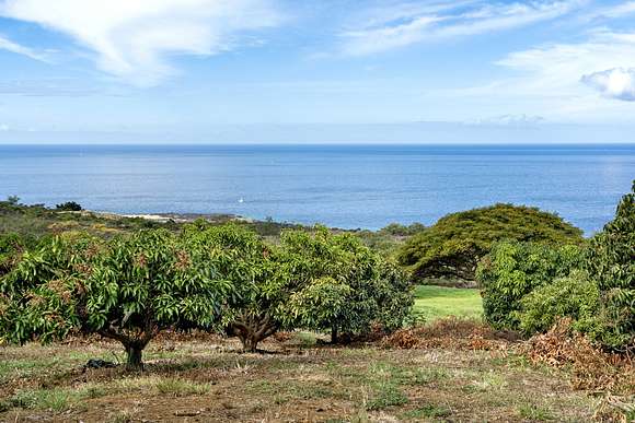 1.638 Acres of Residential Land for Sale in Kealakekua, Hawaii