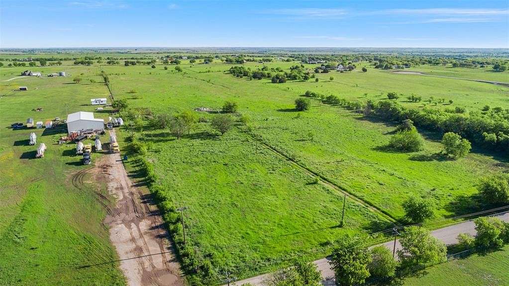 20 Acres of Land for Sale in Decatur, Texas