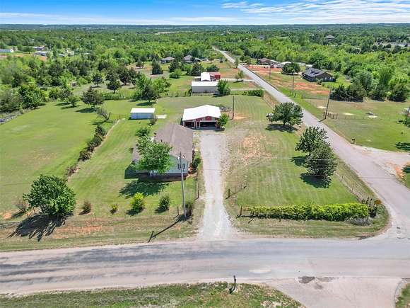 2.5 Acres of Residential Land with Home for Sale in Blanchard, Oklahoma