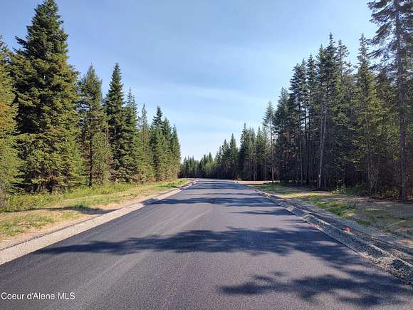 5.22 Acres of Residential Land with Home for Sale in Rathdrum, Idaho