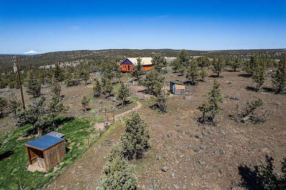 40.3 Acres of Land with Home for Sale in Prineville, Oregon