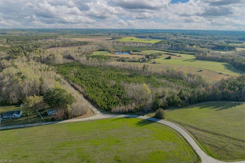 28 Acres of Land for Sale in Emporia, Virginia