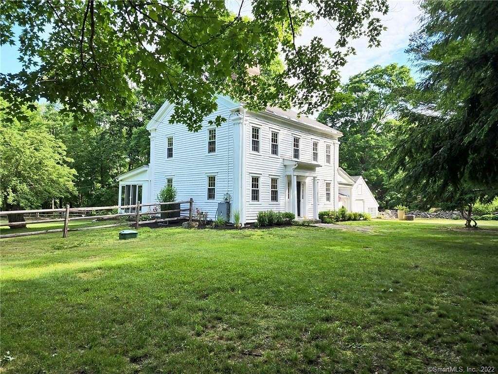 5.5 Acres of Residential Land with Home for Sale in Easton, Connecticut