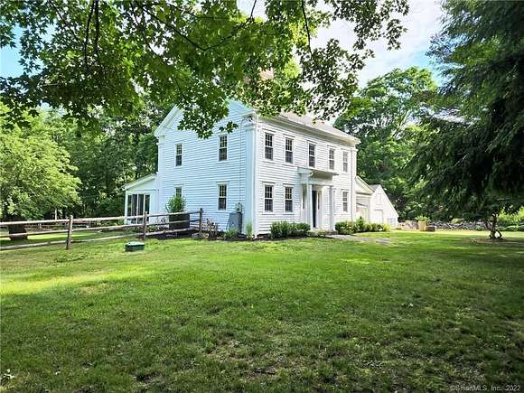 5.5 Acres of Residential Land with Home for Sale in Easton, Connecticut