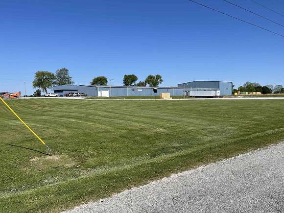 10 Acres of Commercial Land for Sale in Sharon, Tennessee