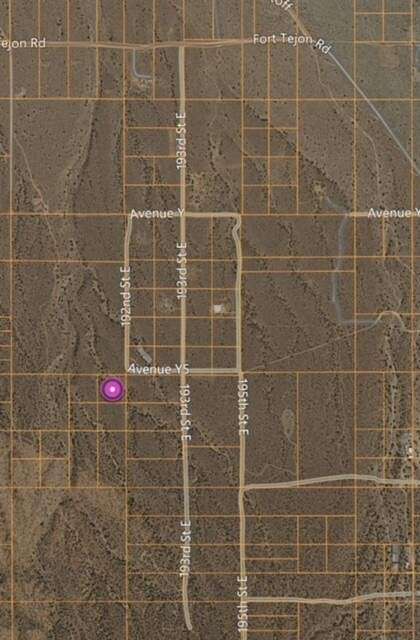2.5 Acres of Land for Sale in Llano, California