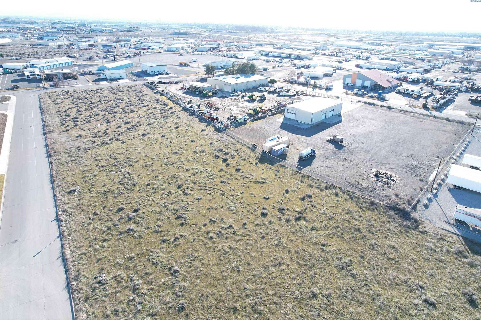 1.1 Acres of Commercial Land for Sale in Pasco, Washington