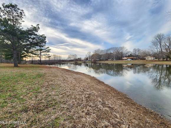 11.4 Acres of Land for Sale in Horn Lake, Mississippi