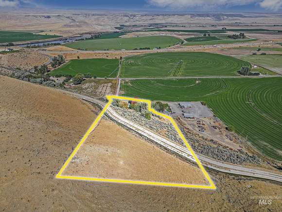 4.84 Acres of Residential Land with Home for Sale in King Hill, Idaho