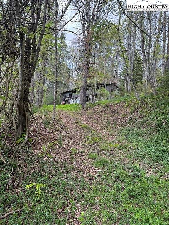 0.88 Acres of Land for Sale in Spruce Pine, North Carolina