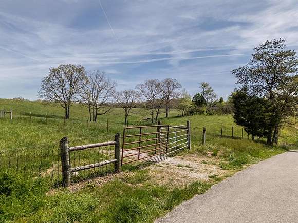 43.5 Acres of Agricultural Land for Sale in Jamestown, Tennessee
